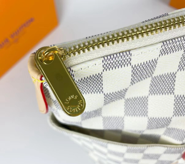 ルイヴィトンバッグ角部分ディテール